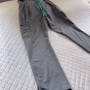 Gray Figs scrub pants, Technical Collection Medium